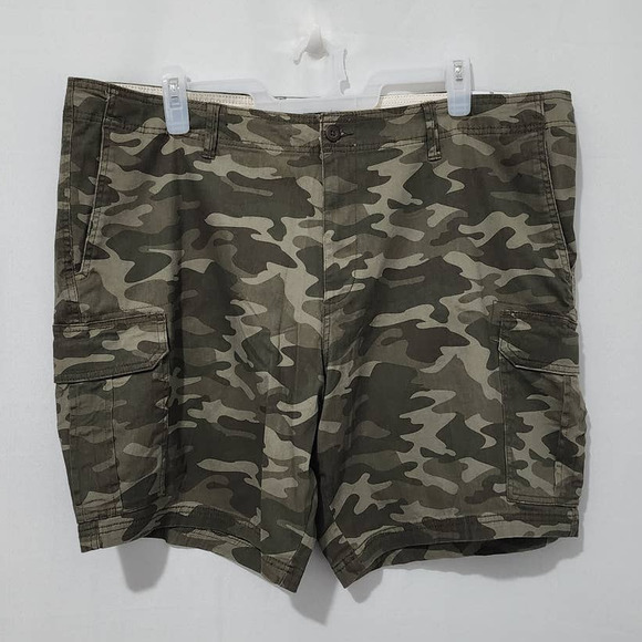 George At The Knee Men's Cargo Short Green Camo Size 46 NEW - Picture 2 of 10